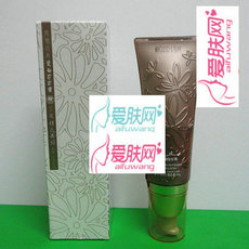 8B32三蝶馥桂瓷白BB蜜45g BB霜 遮瑕 美白 隔离