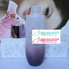 三蝶 8B52三蝶馥桂菁妍爽肤露120ml 平衡油脂 收敛肌肤